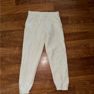 Aritzia TNA White Perfect Joggers